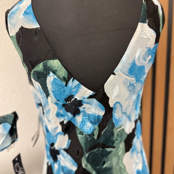 Alex Evenings Blue & Teal Floral Maxi Dress with Shawl - Picture 5 of 10